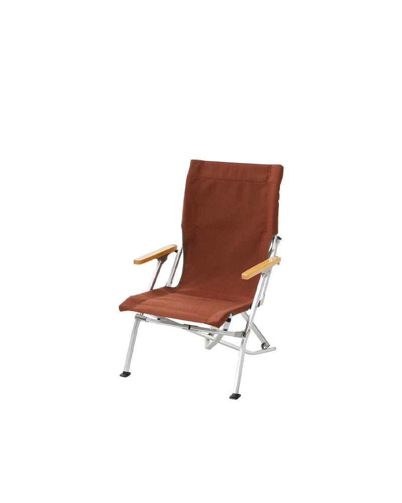 Snow Peak Low Beach Chair LV-091 in brown with silver aluminum frame and bamboo armrests, studio white background