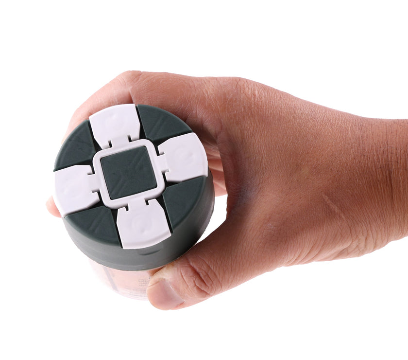 Coghlan's Multi-Grill Shaker