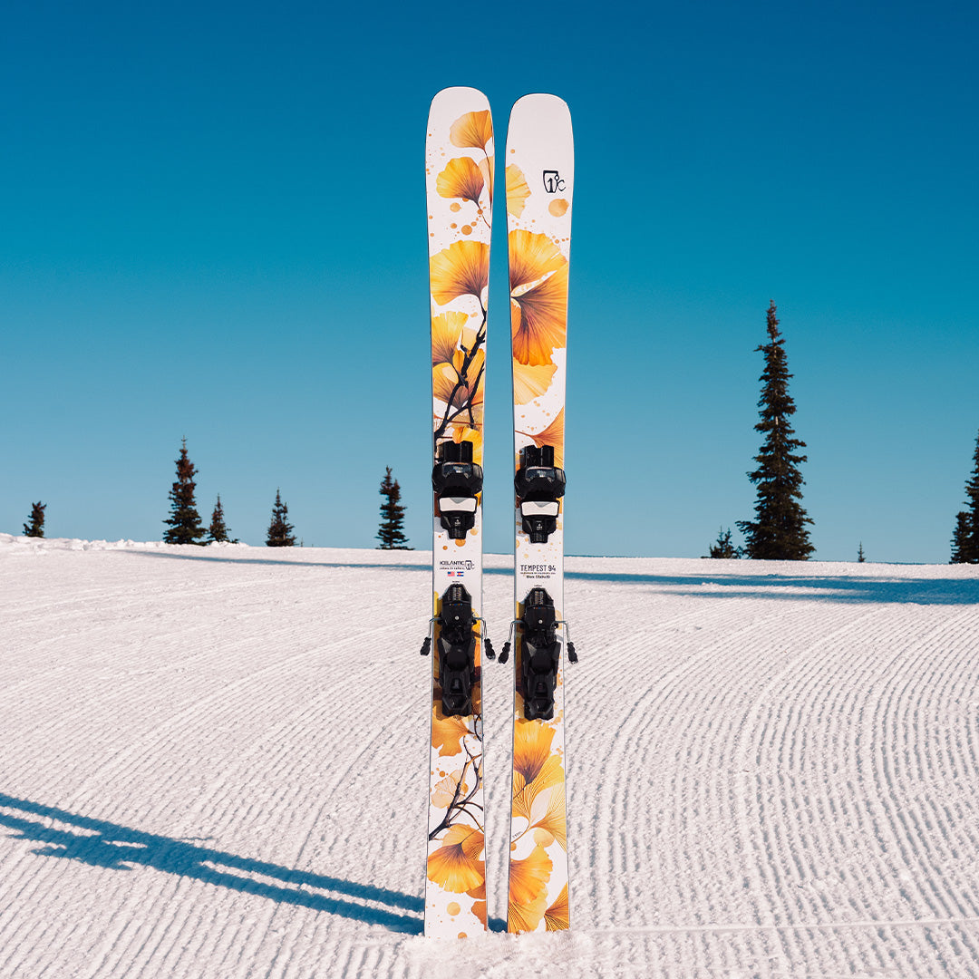 Icelantic Tempest 94 Skis - Women's - on snow