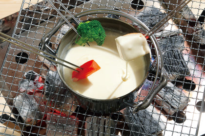 Uniflame Dutch Oven 8 Inches