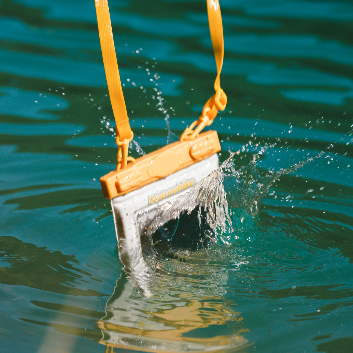 Naturehike Diving Series Waterpro Of Floating Phone Tote