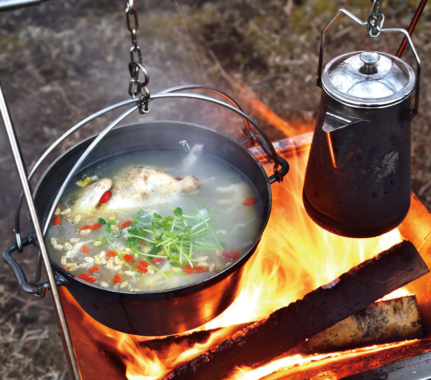 Uniflame Dutch Oven 8 Inches