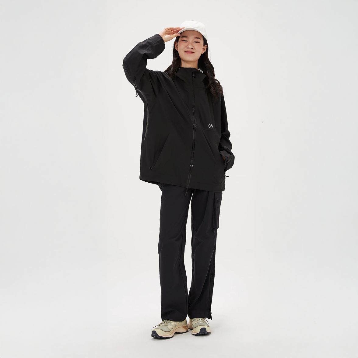 Capelin Crew Sparkle Ultra-Light Waterproof 2L Windbreaker - Black