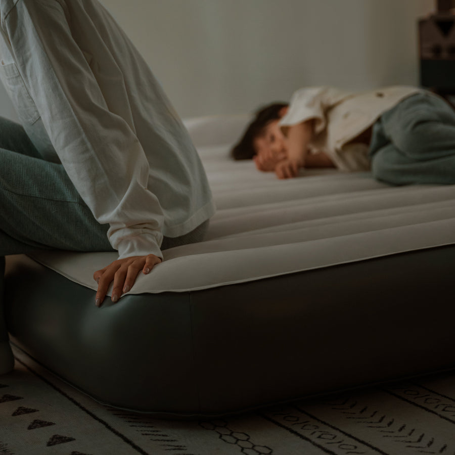 Naturehike Chenjing Grey Built-In Pump With Pillow Inflatable Bed