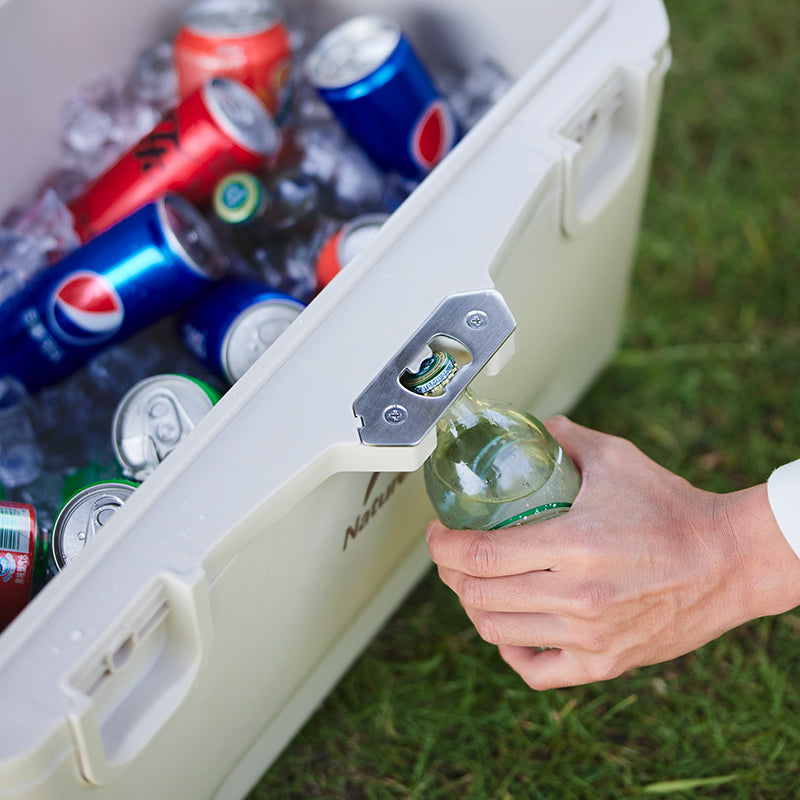 Using Naturehike Ling Xia cooler Bottle opener to open drinks