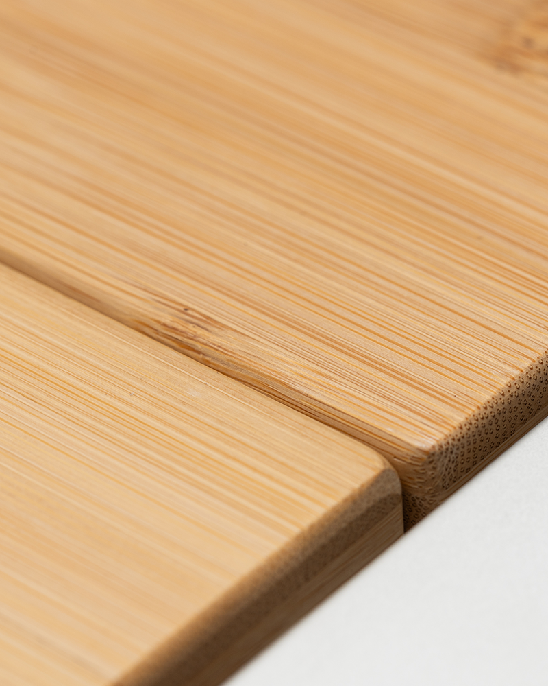 Snow Peak Entry IGT Table CK-080R close-up of the laminated bamboo panel edges and grain