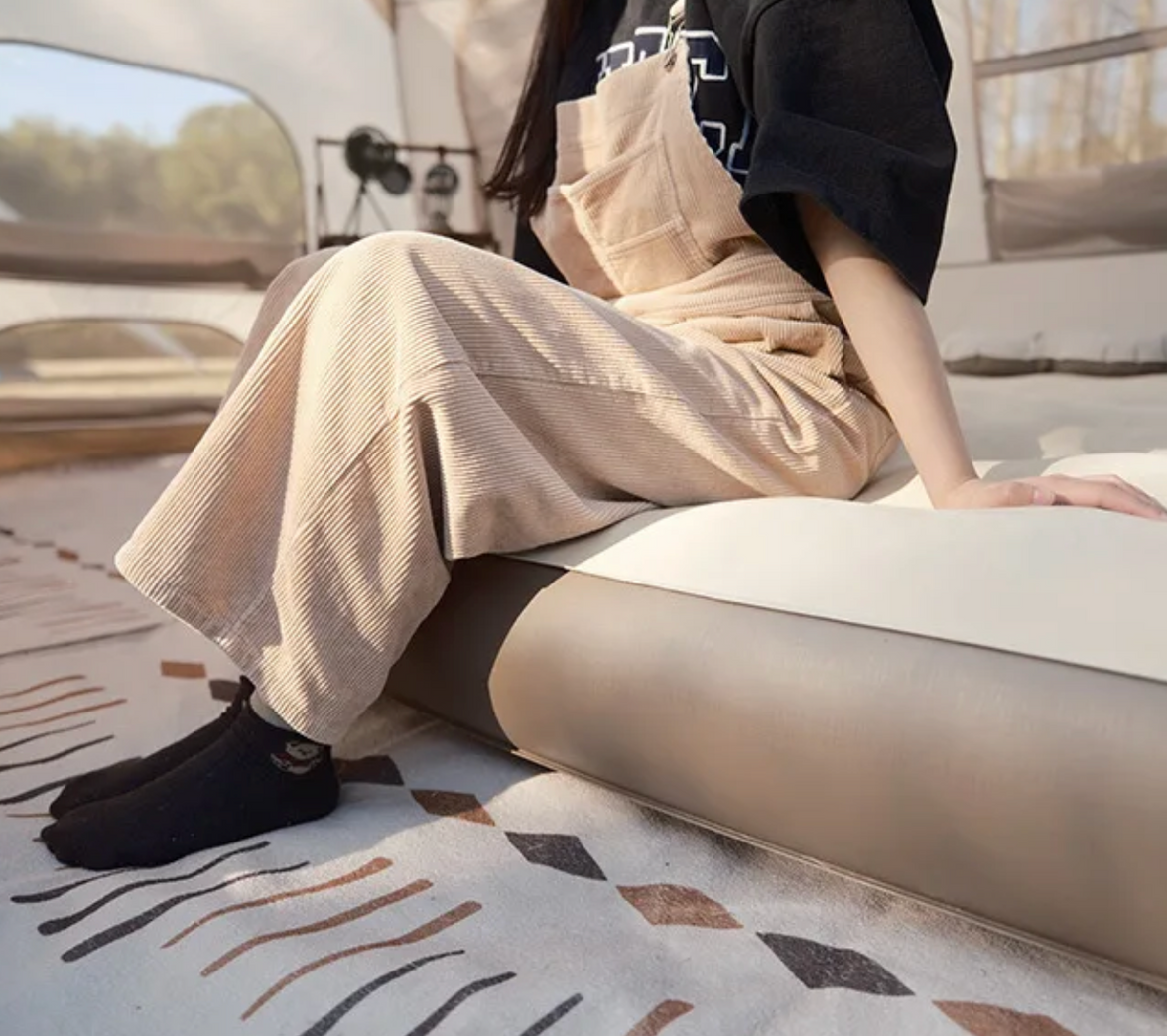 Matelas gonflable surélevé en PVC à pompe intégrée Naturehike (taille double)