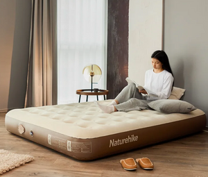 Matelas gonflable surélevé en PVC à pompe intégrée Naturehike (taille double)