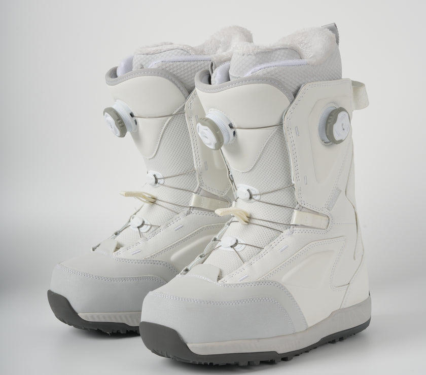 VAMEI  Arctic Veil Dual Knob Snowboard Boots - Women's