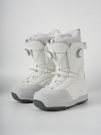 VAMEI  Arctic Veil Dual Knob Snowboard Boots - Women's