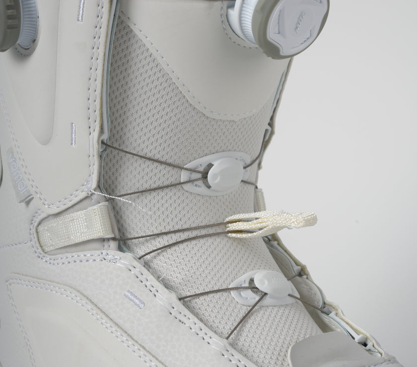 VAMEI  Arctic Veil Dual Knob Snowboard Boots - Women's