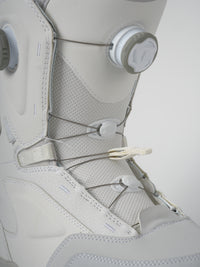 VAMEI  Arctic Veil Dual Knob Snowboard Boots - Women's