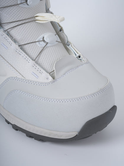 VAMEI  Arctic Veil Dual Knob Snowboard Boots - Women's