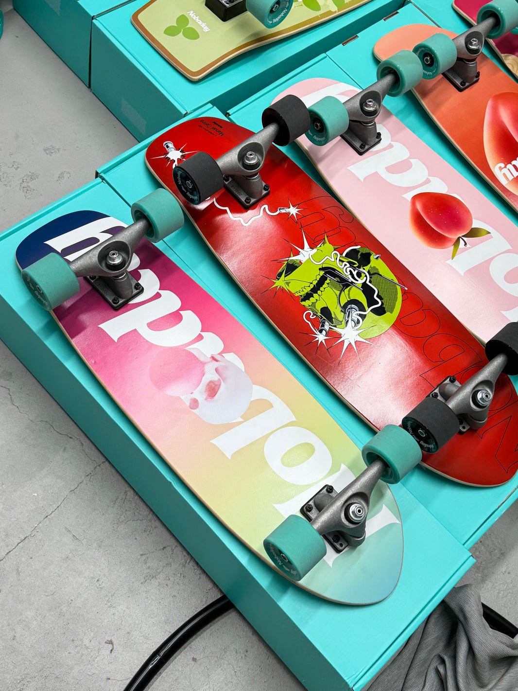 Nobaday 30 Inch Surf Skateboard - Shaka Bubo