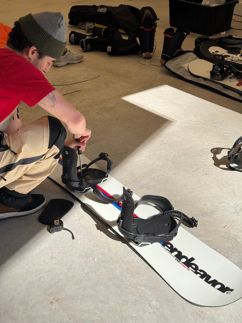 Endeavor Pioneer W26 Snowboard
