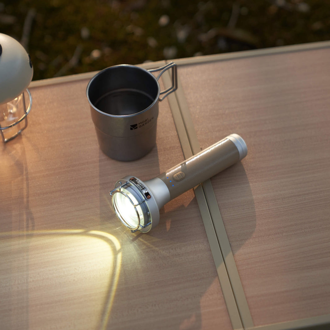 Mobi Garden Flash Light