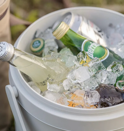 Mobi Garden 8.5 L Lightweight Bucket Container