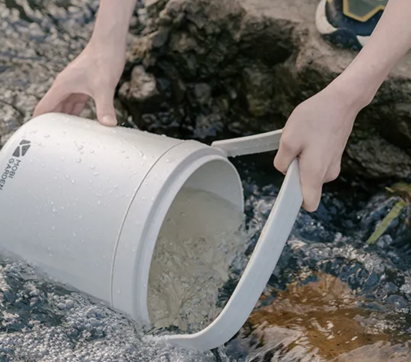 Mobi Garden 8.5 L Lightweight Bucket Container