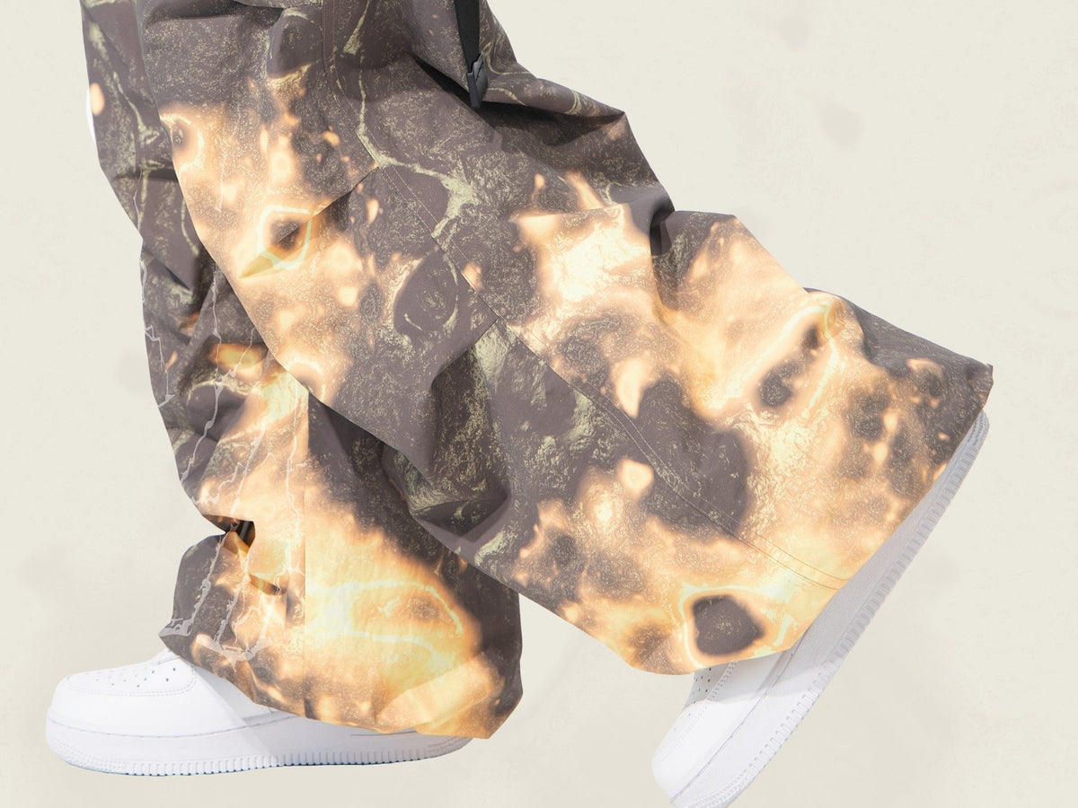 POMT lava-brown print pants