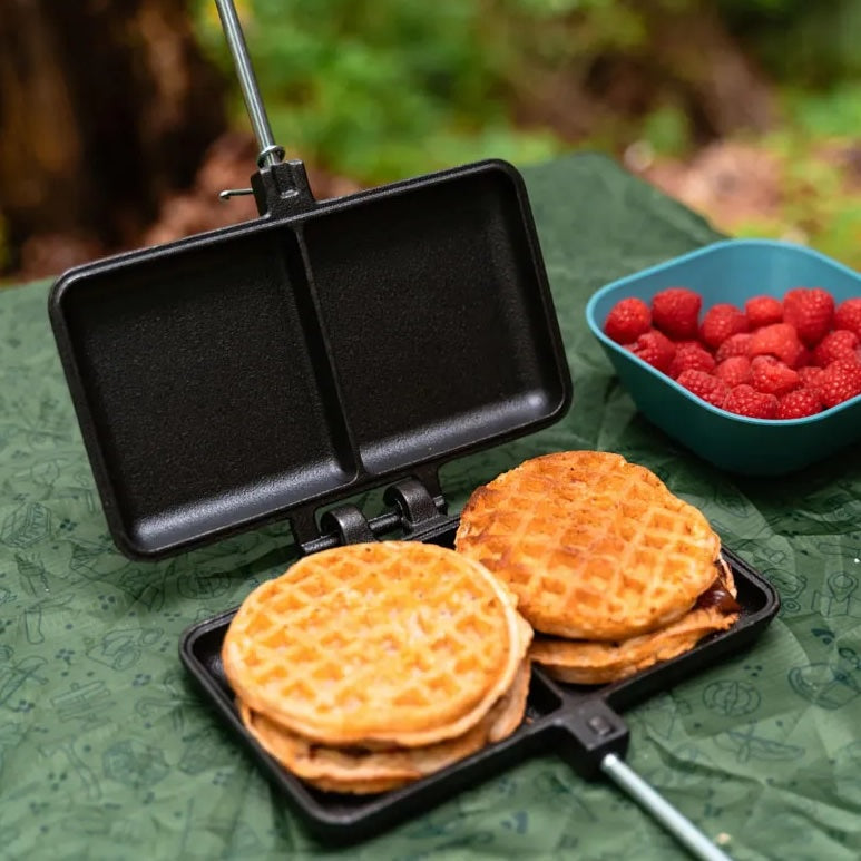 Coghlan's Cast Iron Dbl Camp Cooker