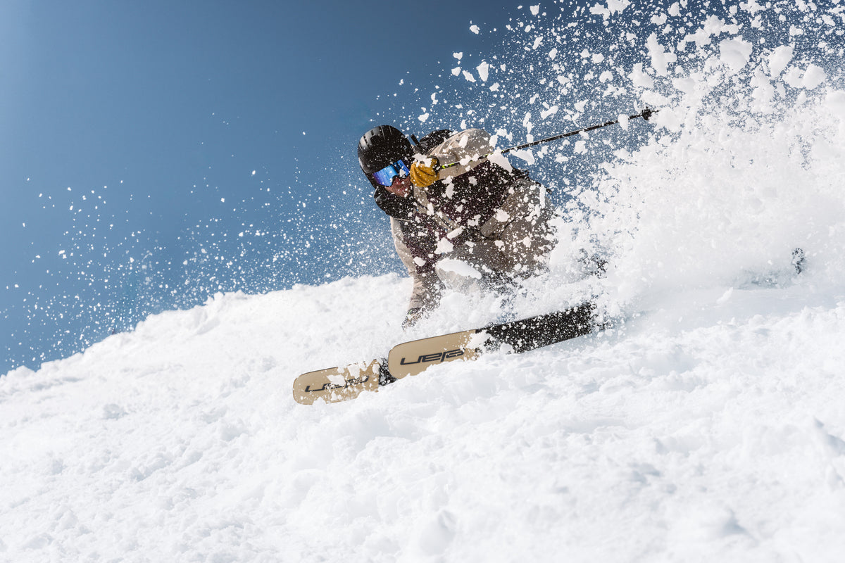 Elan Ripstick 102 Skis - on snow