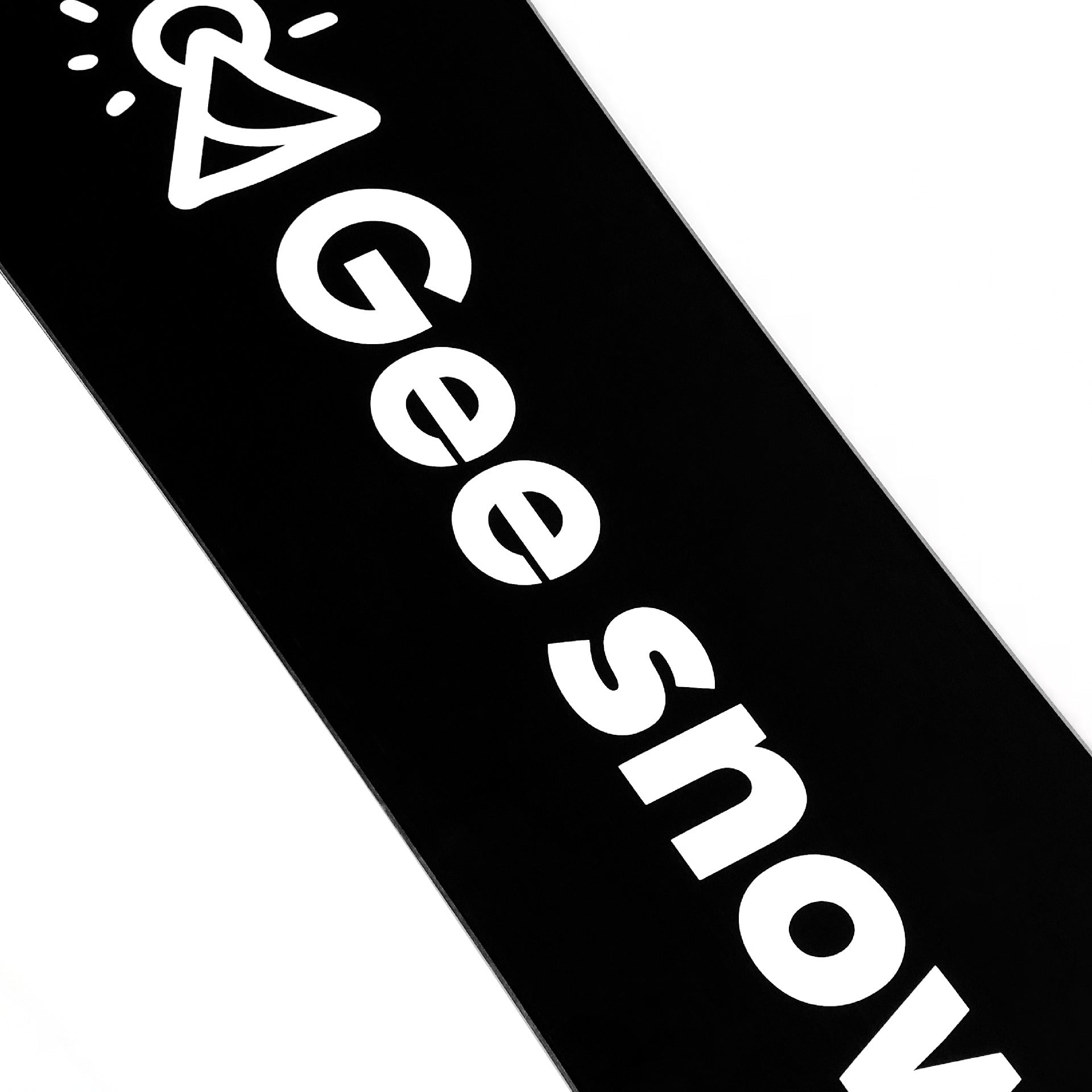 Gee Snowboards × Crayon Shin-chan Pixel Snowboard - base detail